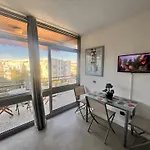 Heliotel Marine 30m2 Tres Lumineux Avec Terrasse 17m2 Au 3eme Etage アパート
